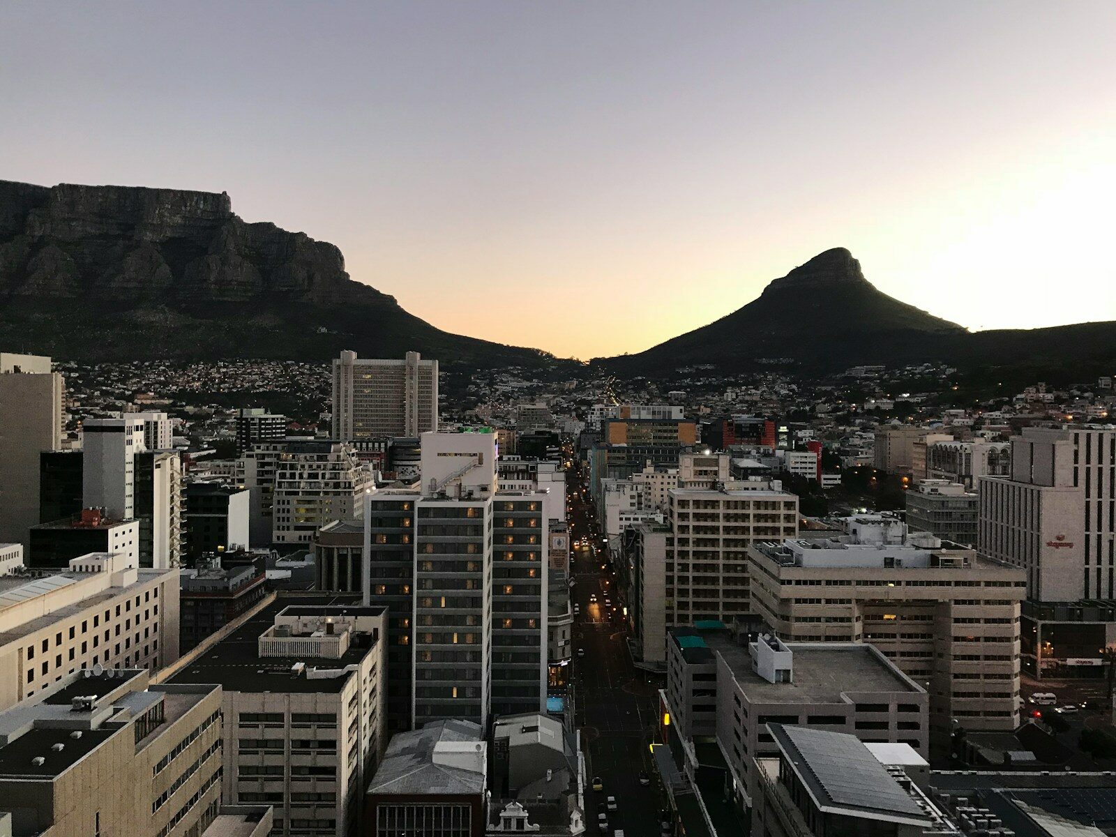 la ciudad durante el día